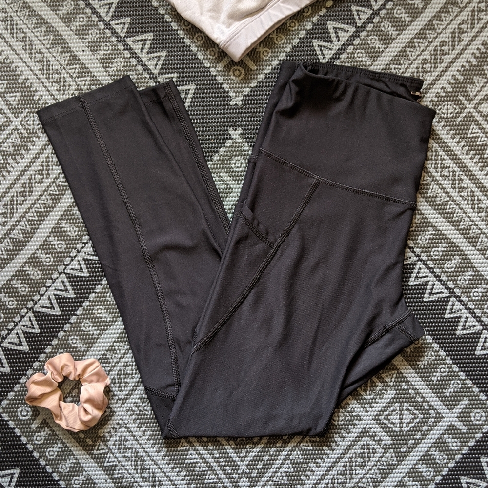 Layer 8 | High Rise 7/8 Legging w/ Pockets